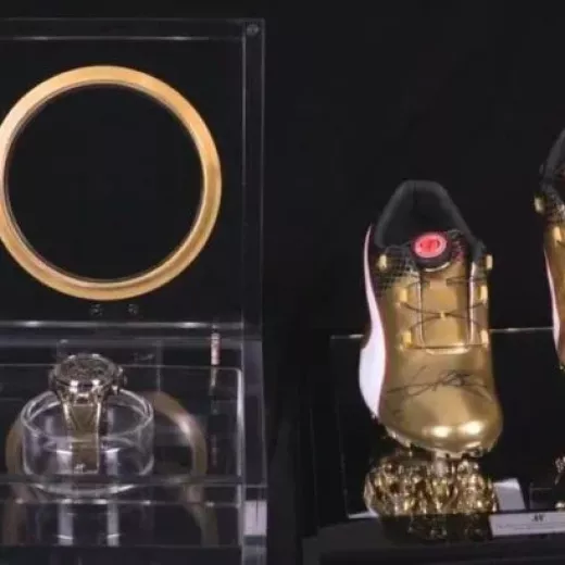 Montre Hublot + chaussures dédicacées d’Usain Bolt