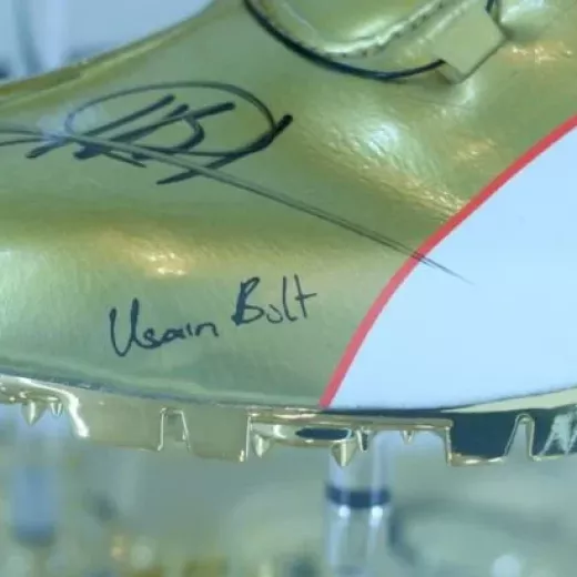 Montre Hublot + chaussures dédicacées d’Usain Bolt